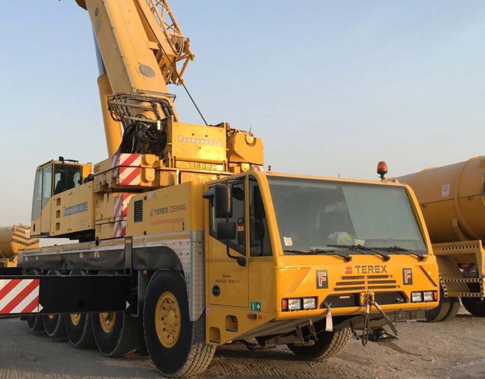 Rental-of-Heavy-Equipment-960×750