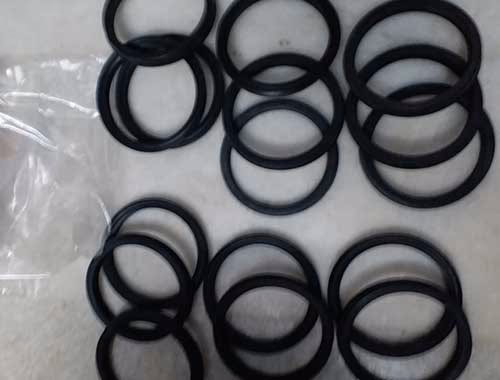 Seal piston duplex